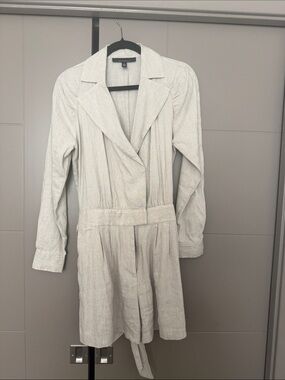 NWOT White House Black Market Light Linen Romper